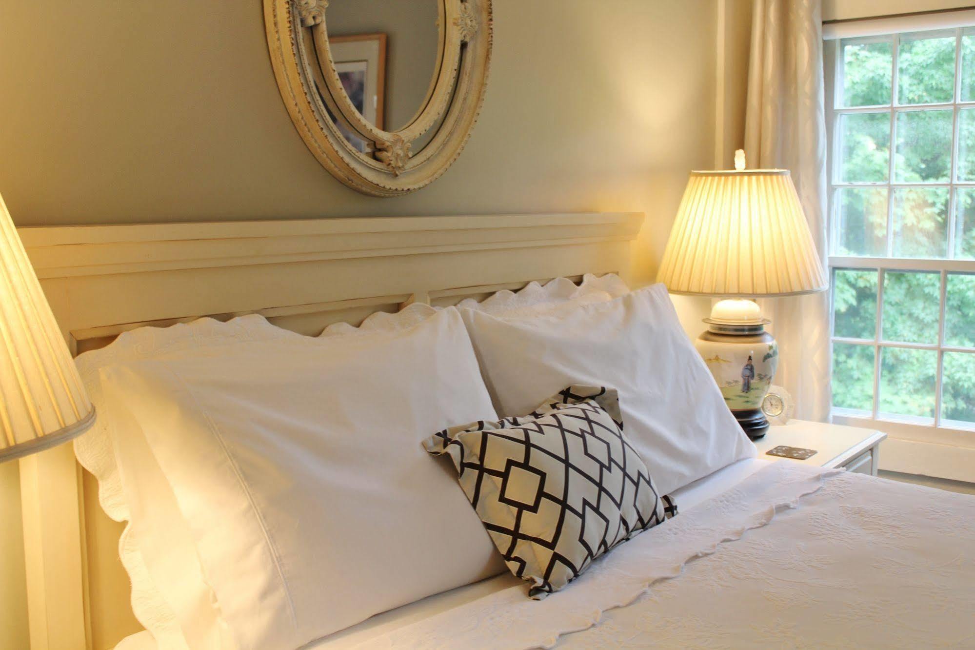 King Hill Inn & Kitchen New London Экстерьер фото